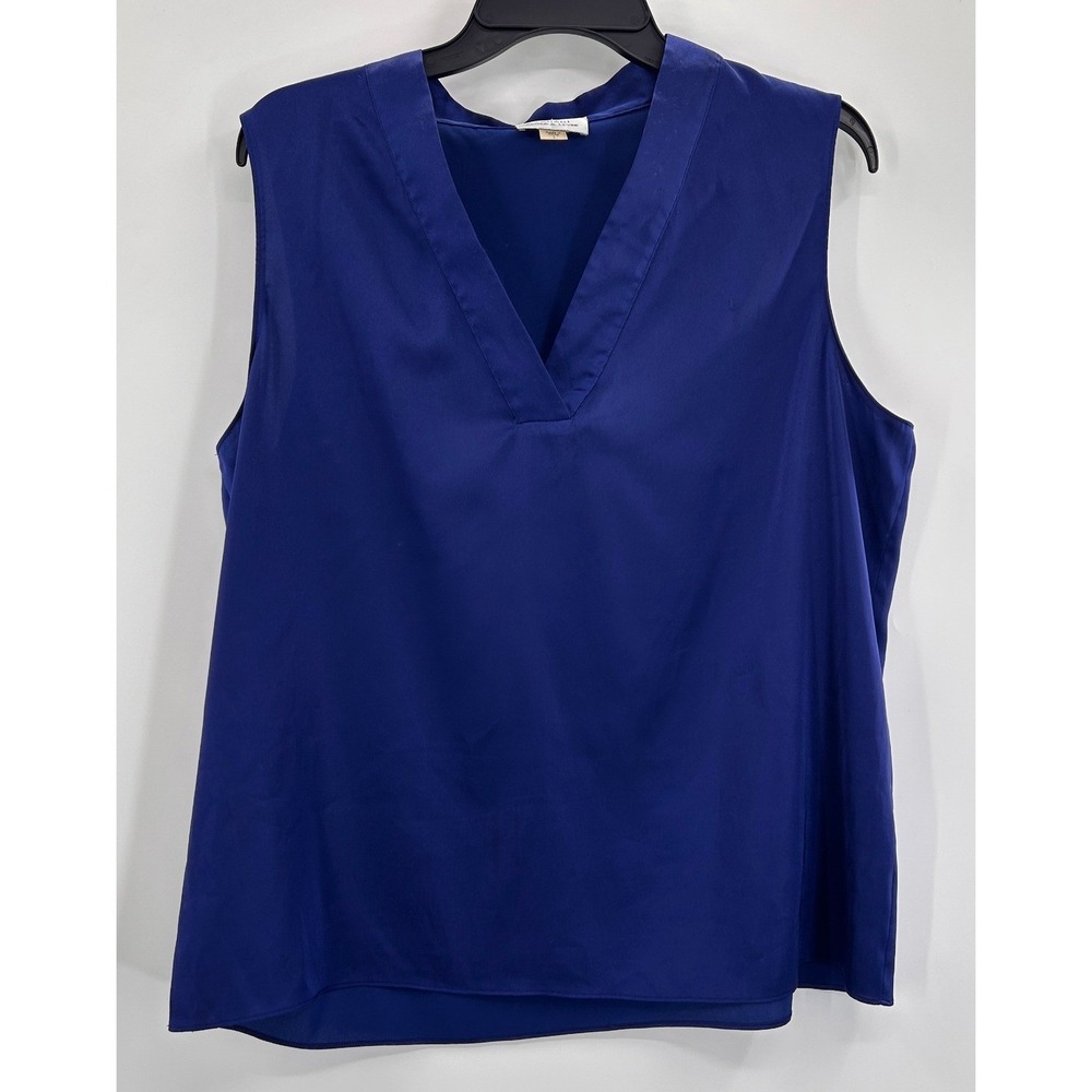 Tahari Arthur S. Levine Blue Sleeveless V-Neck Blouse Top Womens Quiet Luxury - Picture 2 of 7